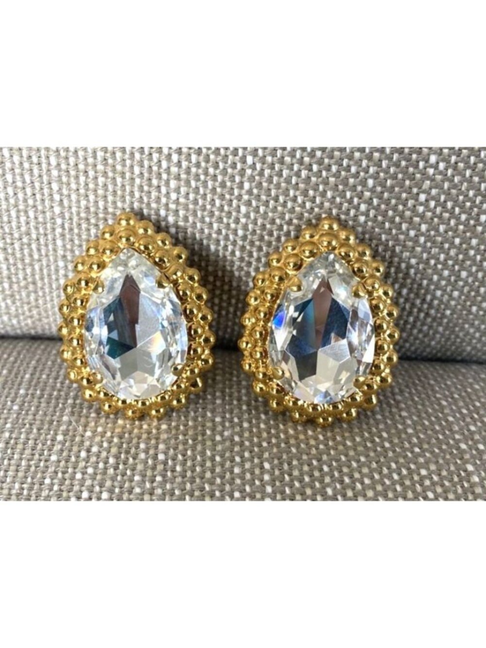 Vtg Large Faceted Crystal Gold Tone Bead Look Moda Bijoux Clip Earrings.
